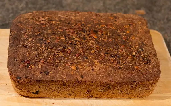 Selfmade Bread Version 3 (ham, Onion, Olives and Different Seeds) - photo 3