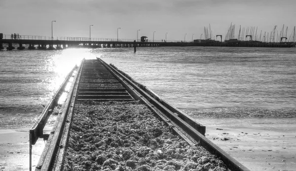A Day on the Beach – Brigthon Beach :: HDR - photo 16