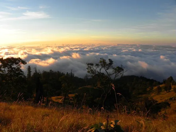 Hiking Rinjani Volcano - photo 9