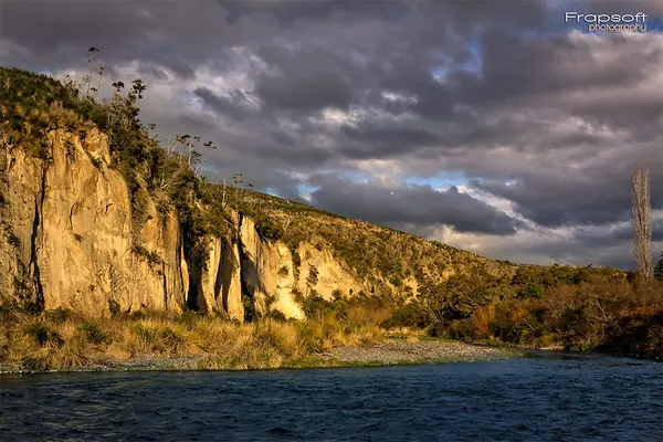 Hiking on the River in Taupo - photo 4