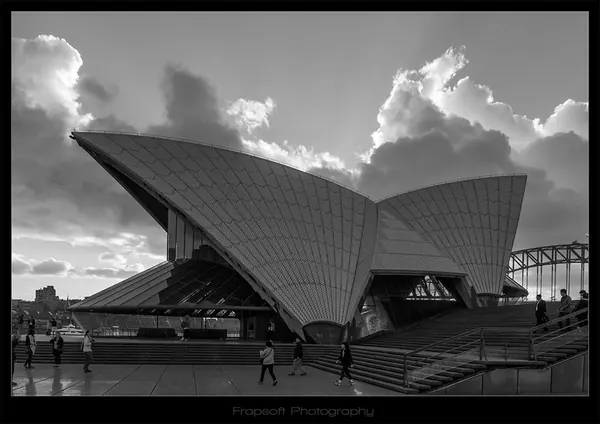 Sydney in Black & White - photo 2
