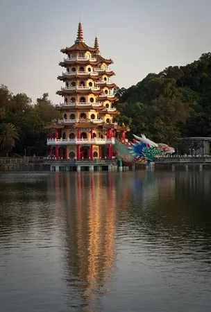Evening in Taiwan Kaohsiung - photo 6